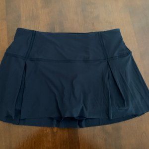 Lululemon Skirt--Lost in Pace--size 12--Navy Blue